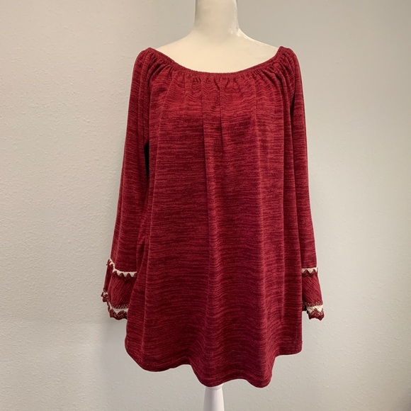 Lildy Tops - Lildy Flare Crochet Sleeve Tunic size L-XL
